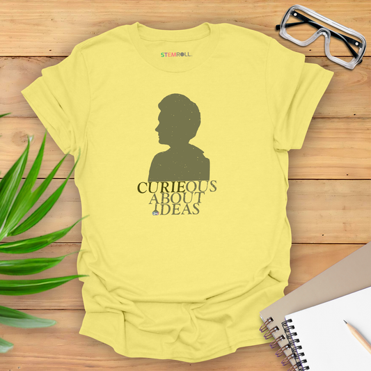 Marie Curie: Pioneer of Radioactivity T-shirt